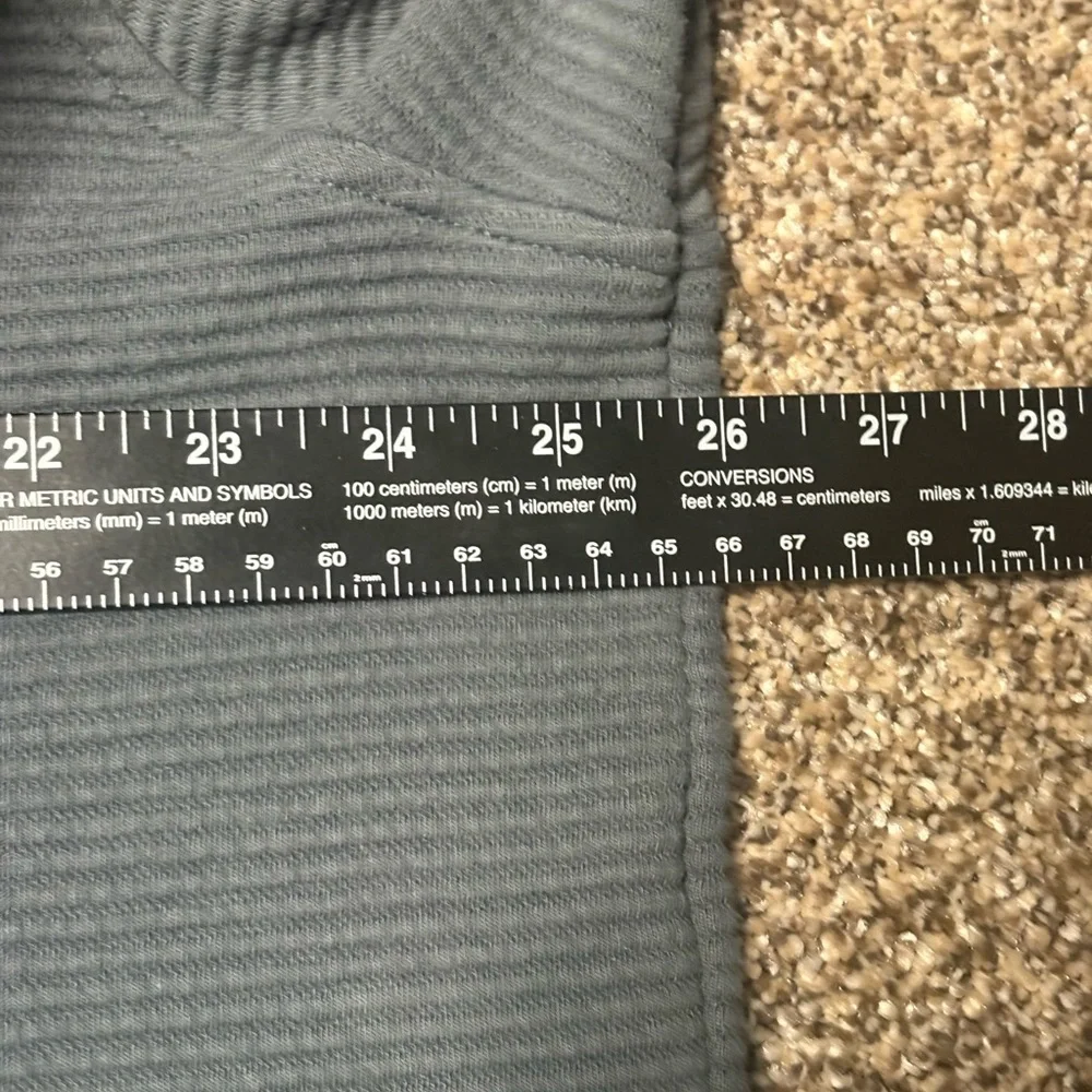 L.L. Bean Men's Charcoal Zip-Up Sweater - Picture 8 of 10